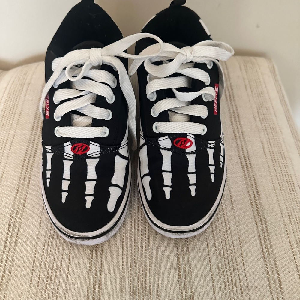 Heelys Black and White Skeleton Kids Sneakers